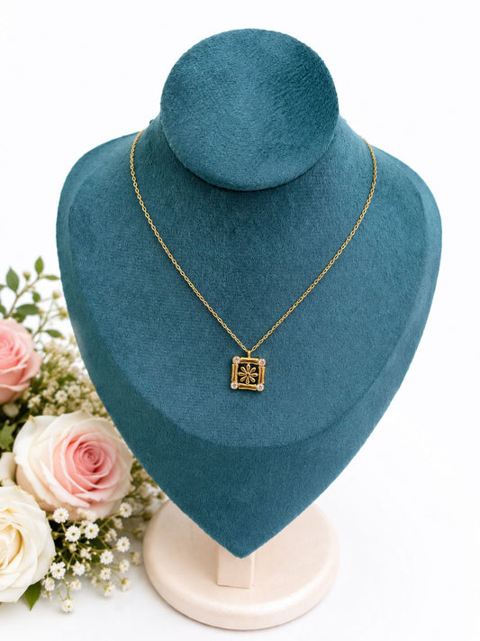 Elegant Floral Square Crystal Anti-Tarnish Pendant Necklace